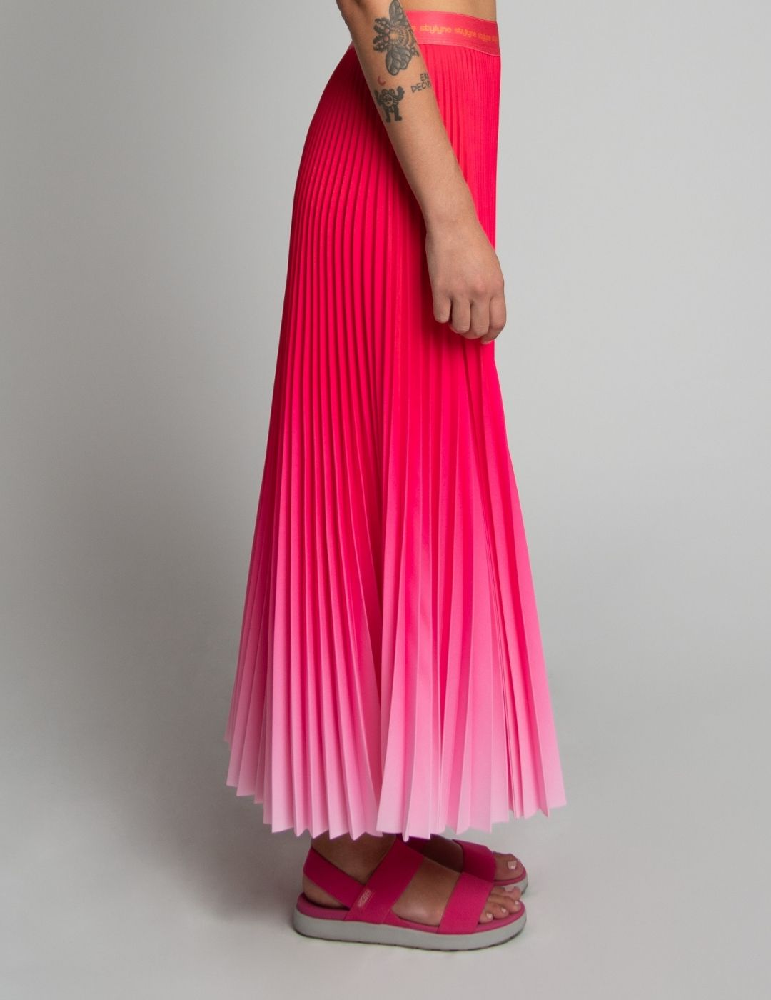 Pony Pink Ombre Long Pleated Skirt