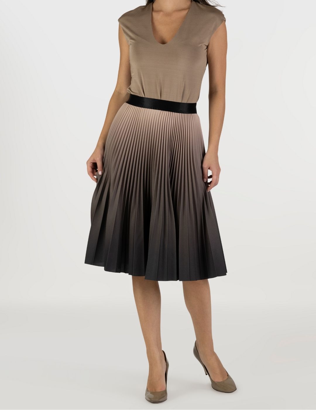 Rosewood Medium Pleated Skirt