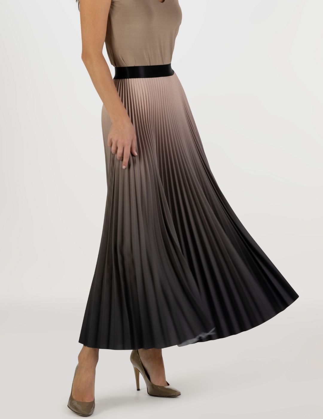 Rosewood Ombre Long Pleated Skirt
