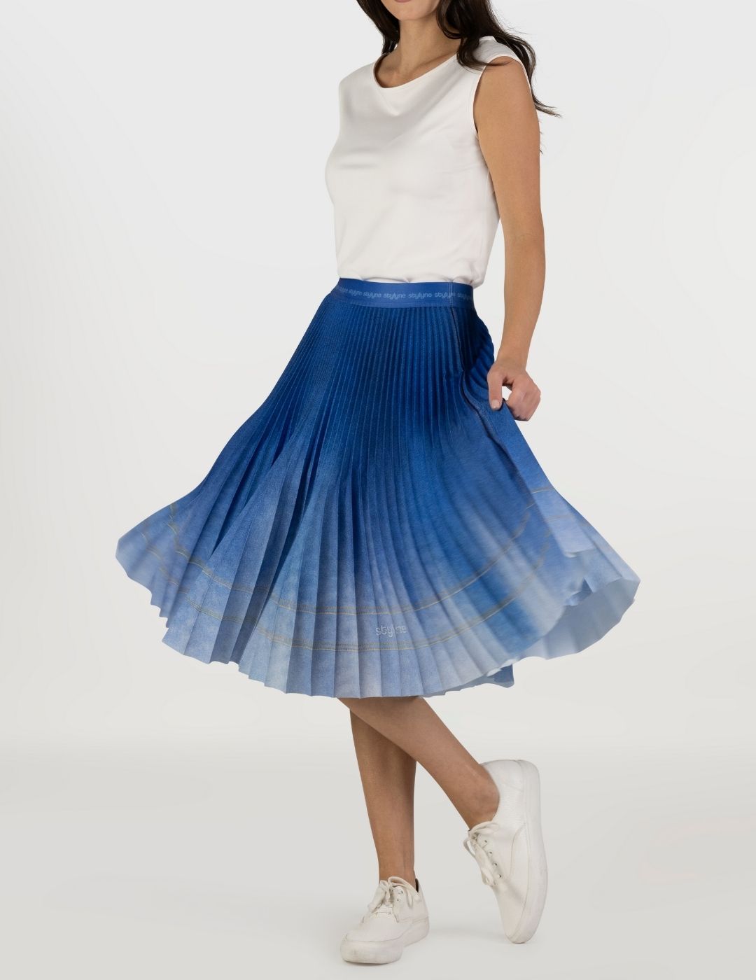 Denim Wannabe Medium Pleated Skirt