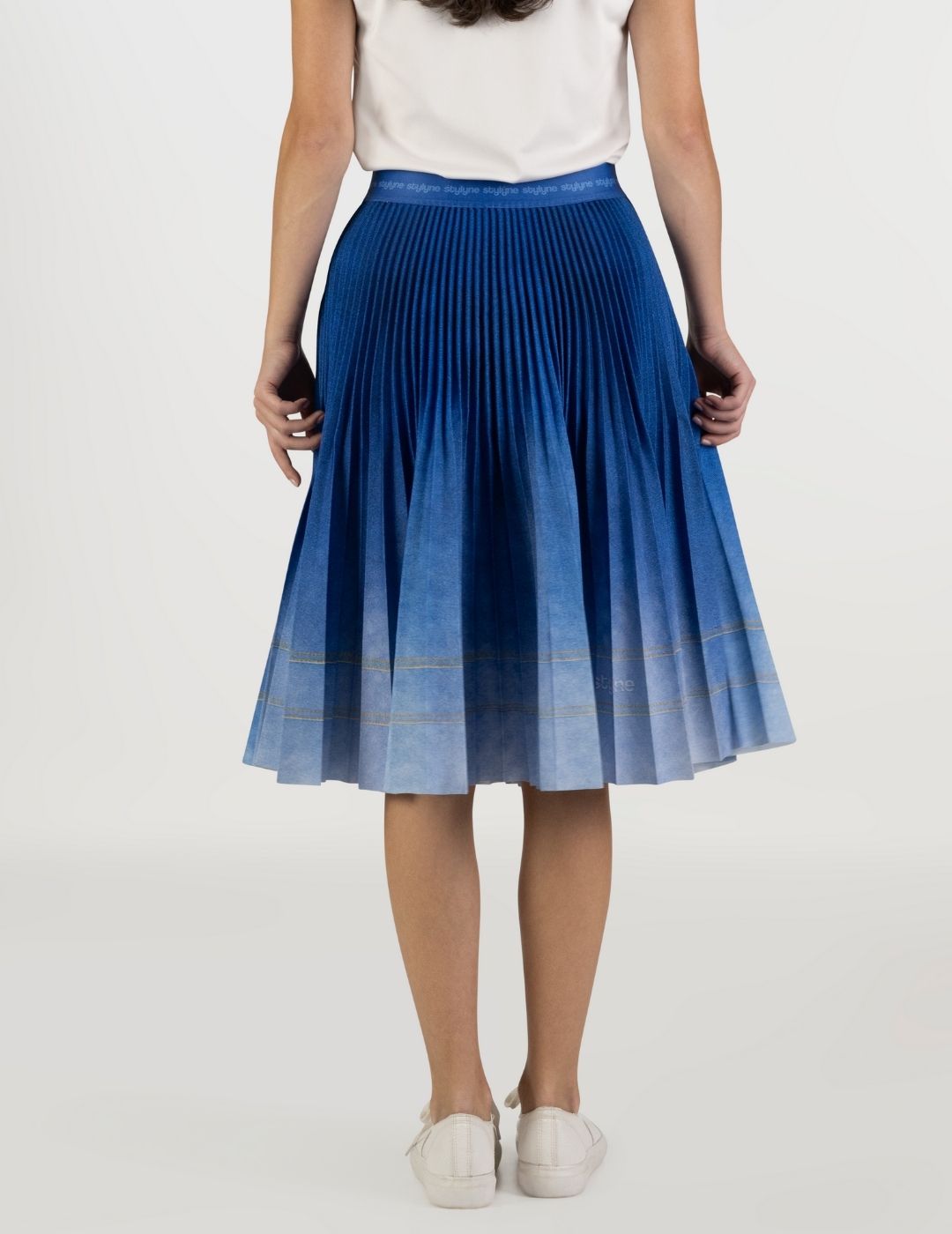 Denim Wannabe Medium Pleated Skirt
