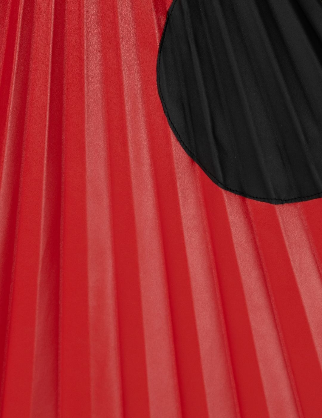 Къса плисирана пола от еко кожа "Калинка"