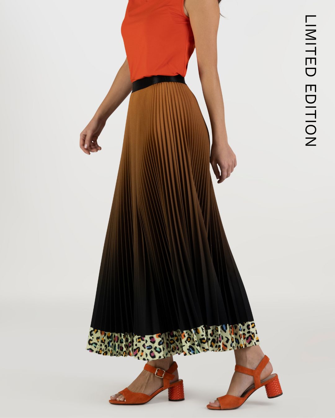 White Leopard Long Pleated Skirt
