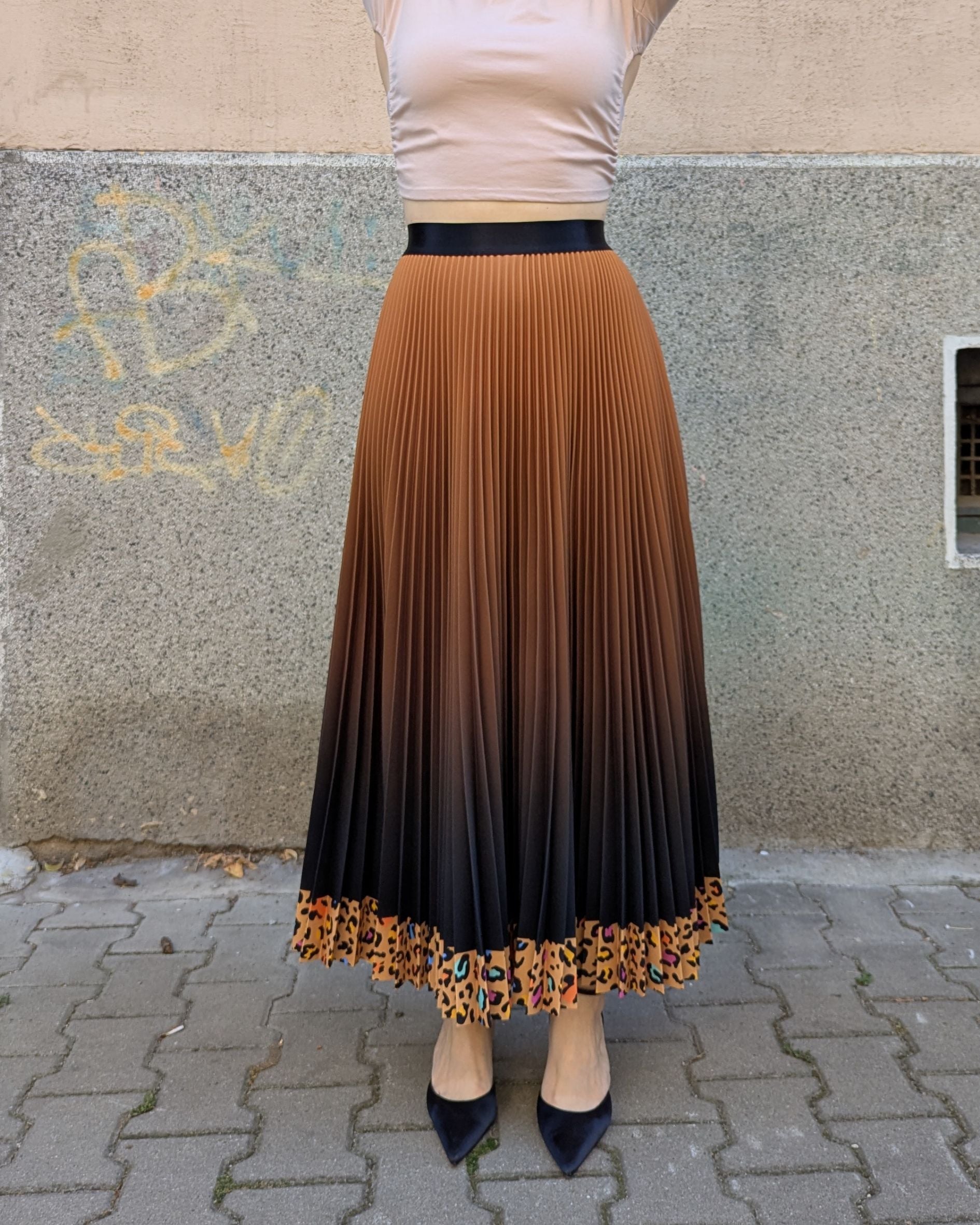 Beige Leopard Long Pleated Skirt