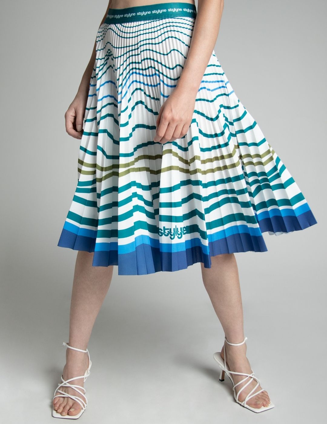 Rising Tides Medium Pleated Skirt