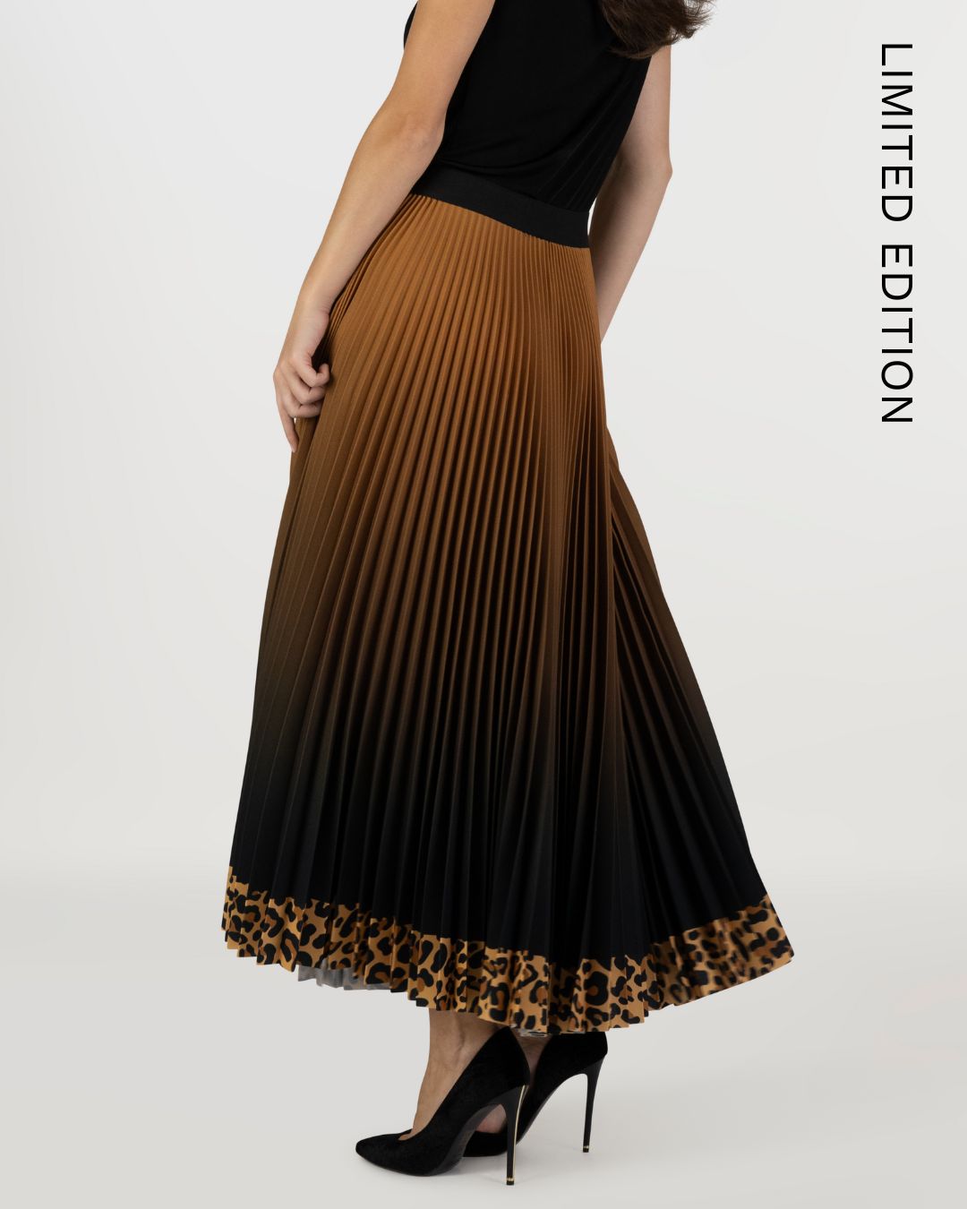 Jungle Espresso Leopard Long Pleated Skirt