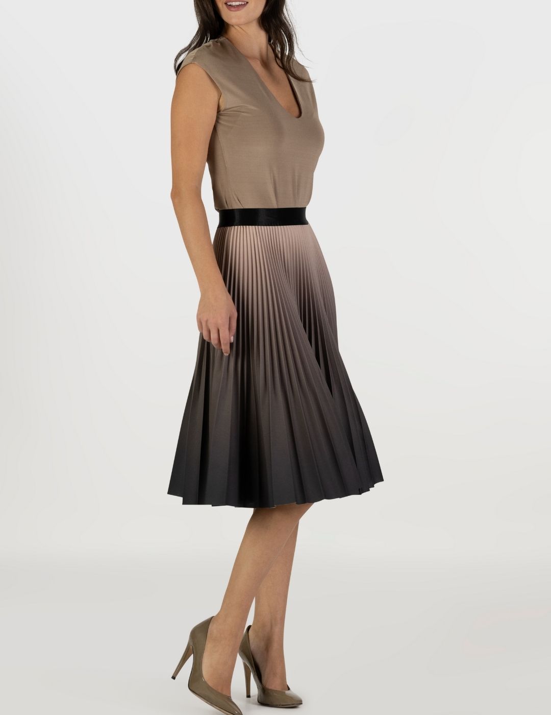 Rosewood Medium Pleated Skirt