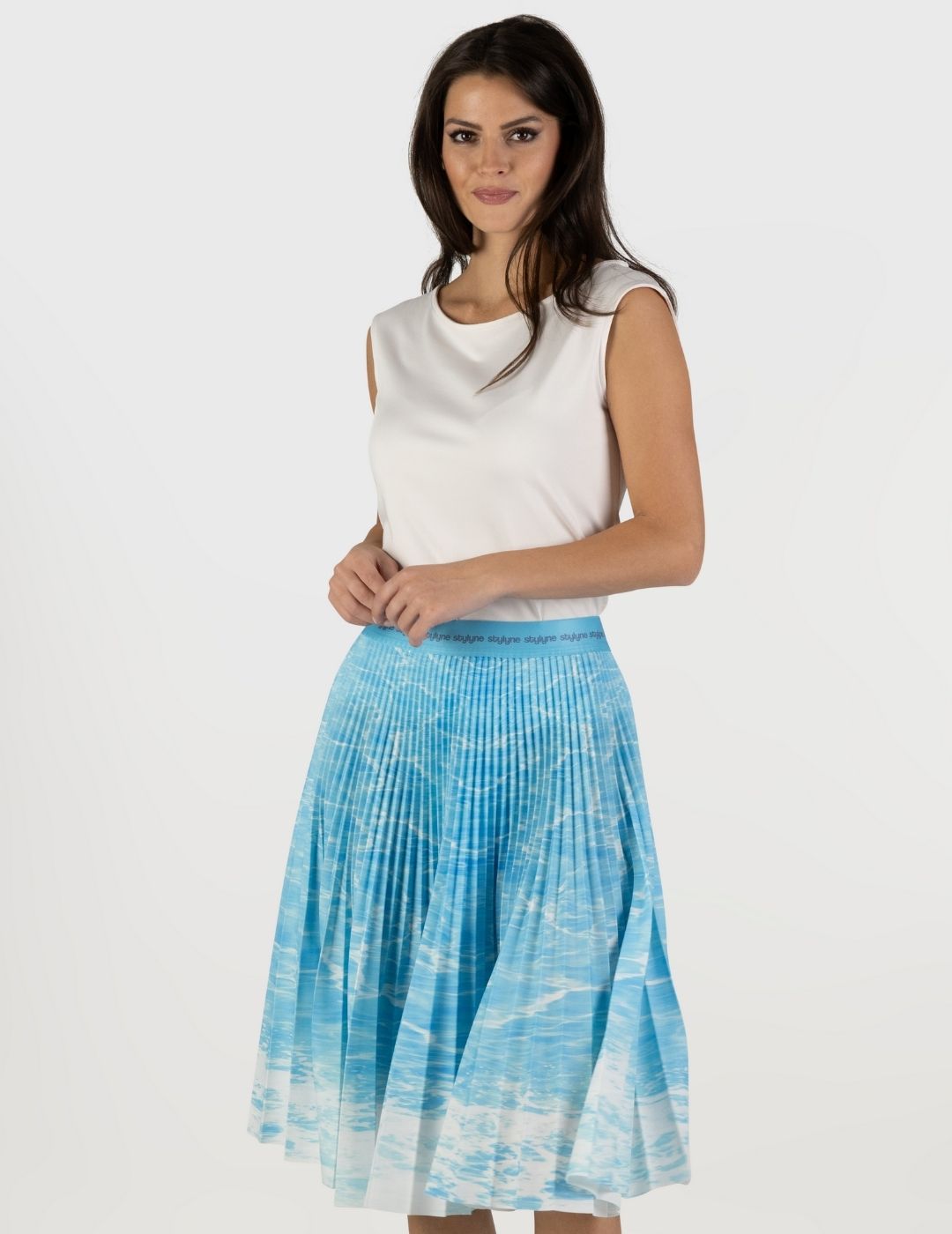 Splash Medium Pleated Skirt
